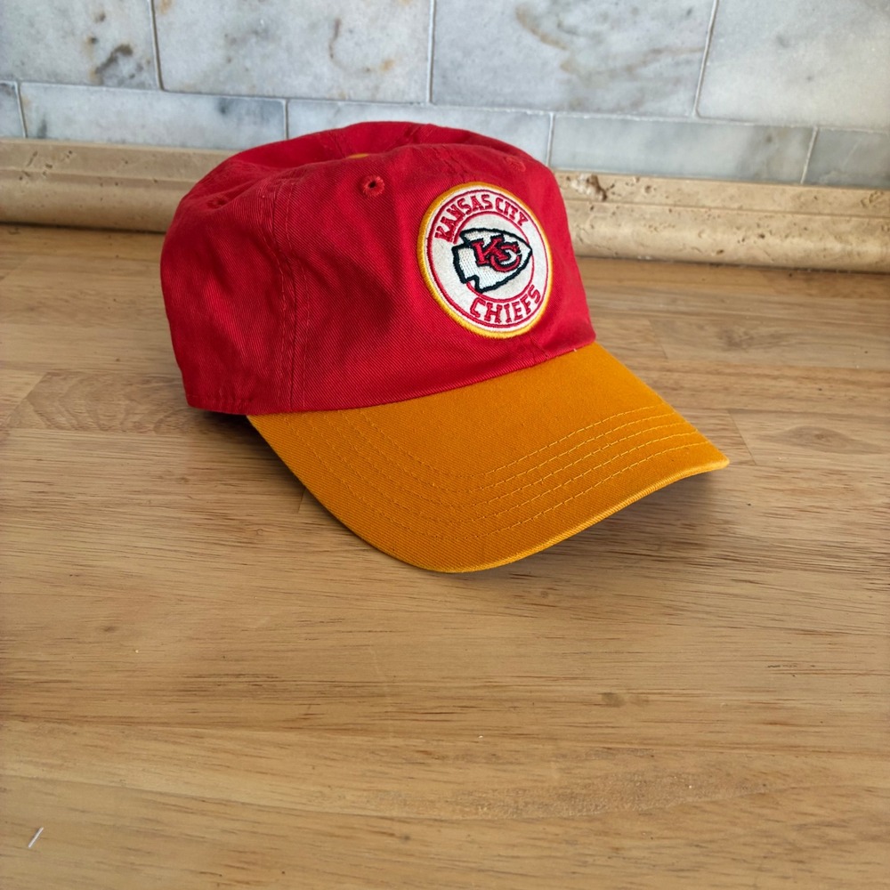 NFL Team Apparel Kansas City Chiefs Kids OS Red Gold Adjustable Baseball Hat Cap
